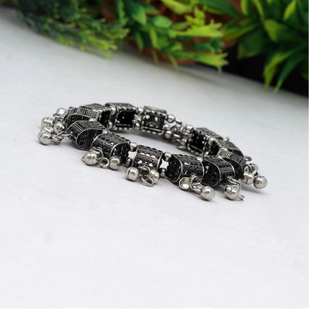 Generic Women's Silver Color Oxidised Adjustable Bracelet